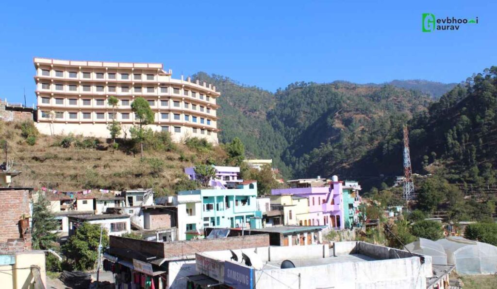 paithani bazar pauri garhwal